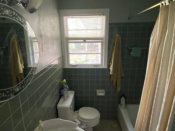 4th image of 402 Cumberland Ave #1