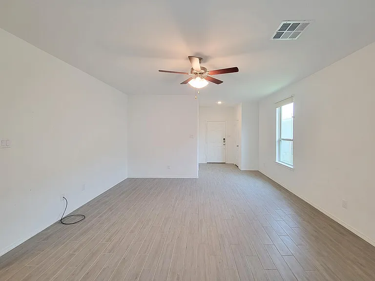 25392 Northpark Lake Dr — Photo 10