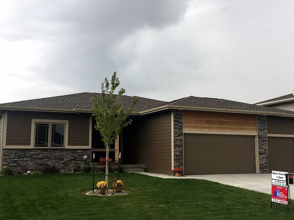 1st image of 490 NE Bowman Dr