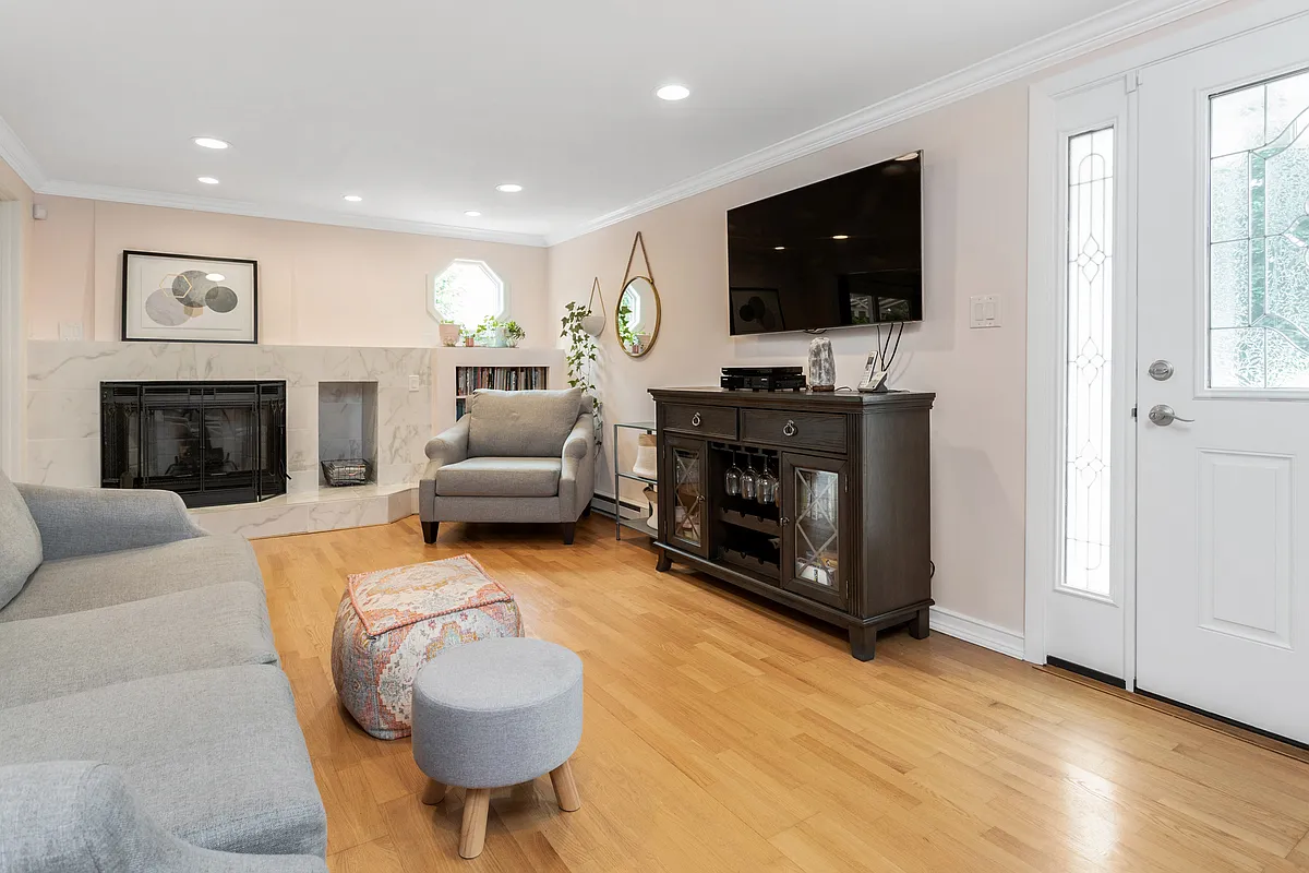 Building Photo - 5 Wellington Pl #B