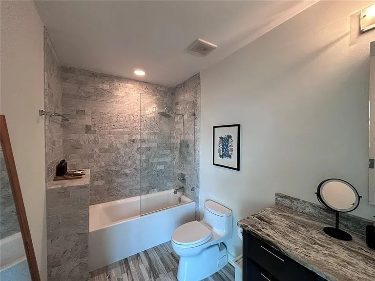 923 Peachtree St NE #928 — Photo 23
