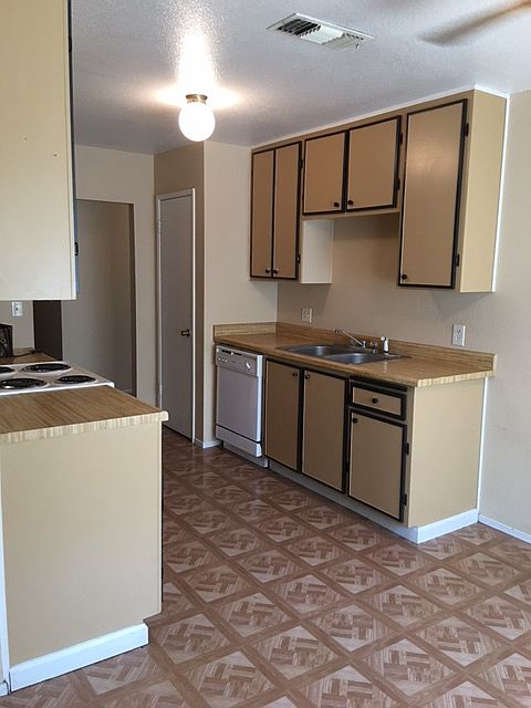 2nd image of 1513 Windgate Dr