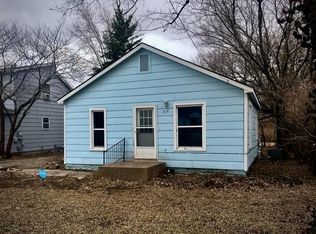 219 SW 7th St, Newton, KS 67114