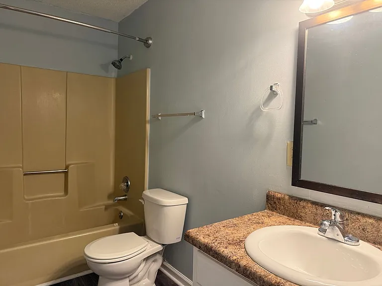 1905 Elkhorn Ln — Photo 8