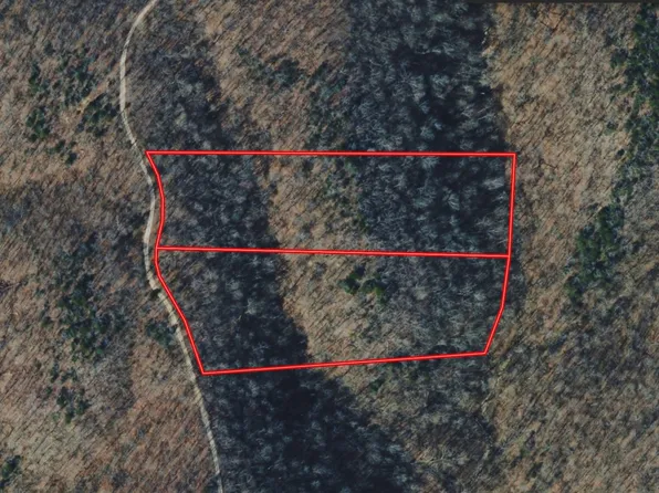825 Timber Ridge Ln, Celina, TN 38551
