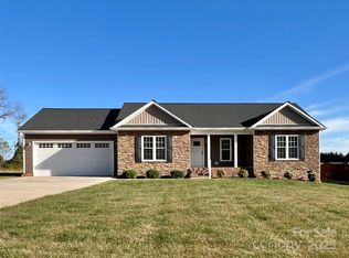 1018 Jennings Rd, Statesville, NC 28625