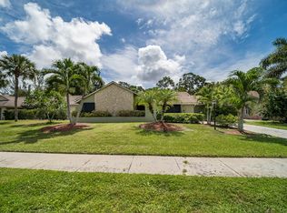5562 Adair Way, Lake Worth, FL 33467