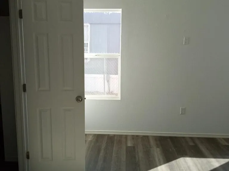 718 Cobre St #2 — Photo 13