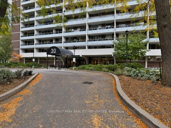 30 Gloucester St #1912, Toronto, ON M4Y 1L6