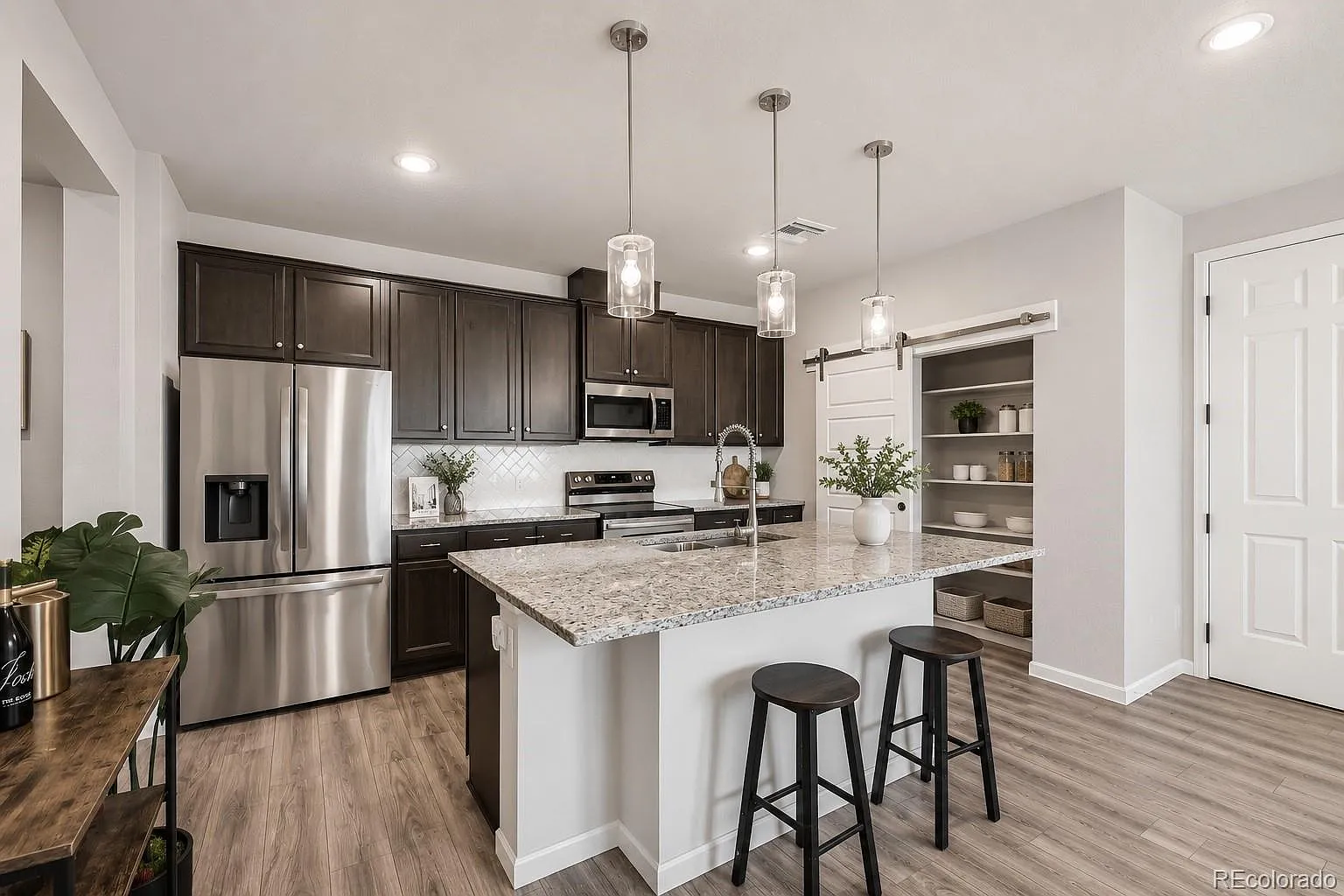 Gateway Commons — Photo 1
