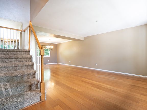 5th image of 8935 Thorncreek Dr