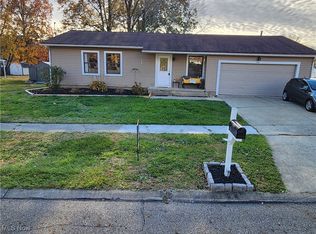 998 Woodglen Ave, Newton Falls, OH 44444