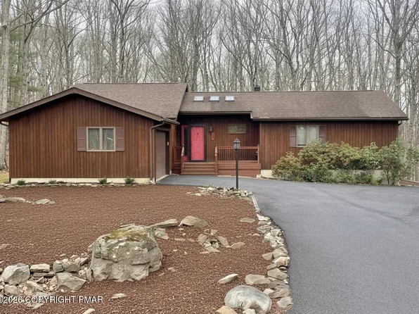 145 Runnymede Dr, East Stroudsburg, PA 18301