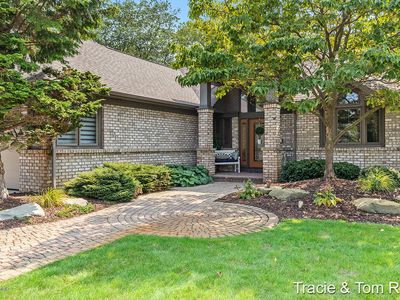6690 Blakely Dr NE, Rockford, MI, 49341