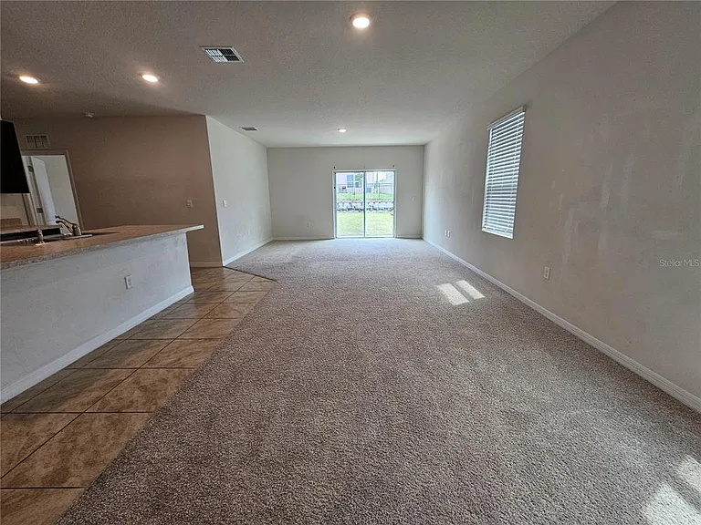 1387 Berry Ln — Photo 6