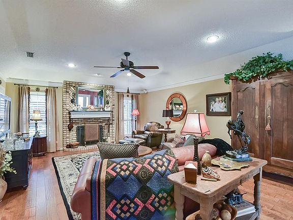 5th image of 1009 Chasemore Dr