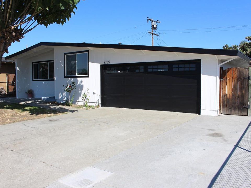 1st image of 2755 Cornwall Dr