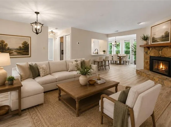 2214 Lake Pointe Cir, Roswell, GA 30075