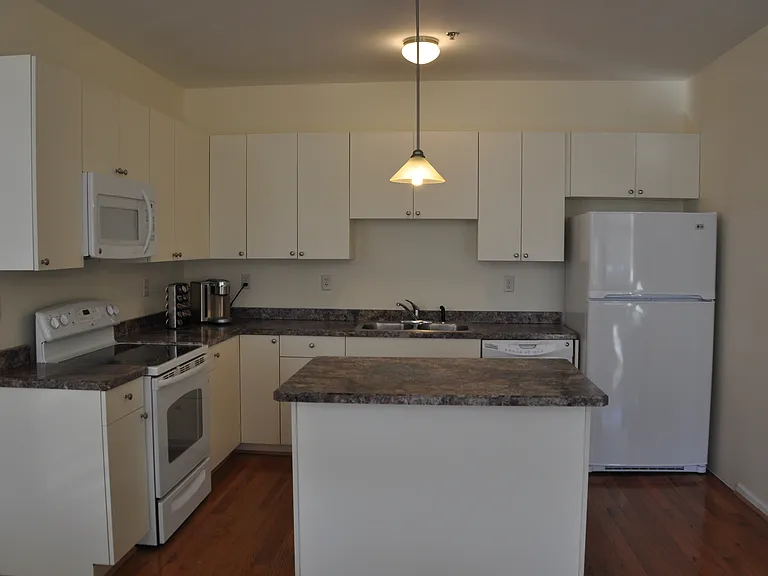 25 Bittner St #401 — Photo 11