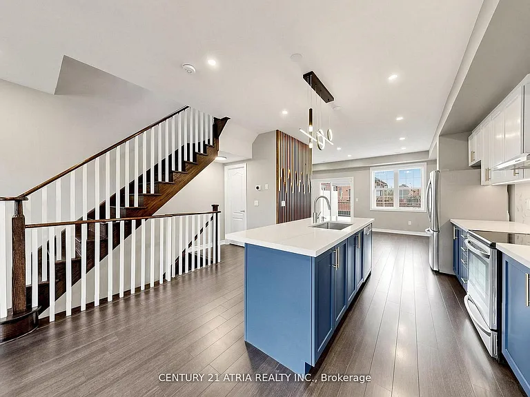 79 Boadway Cres — Photo 15