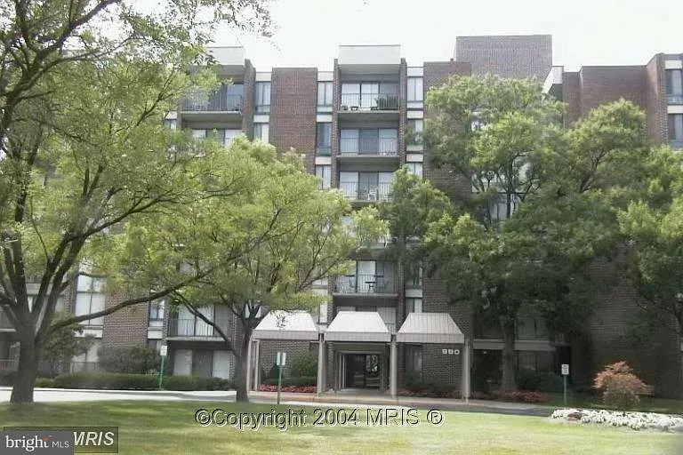 9900 Georgia Ave #415 — Photo 1