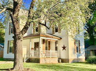 704 S Fremont Ave, Springfield, MO 65804