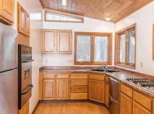 25135 Meadow Ridge Ct, Chugiak, AK 99567