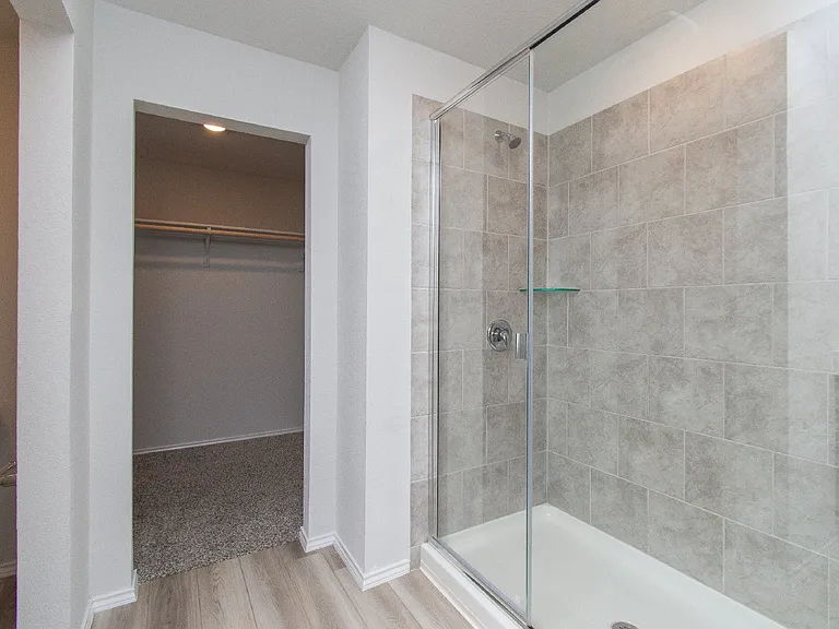 10009 Avendesora Rd — Photo 12