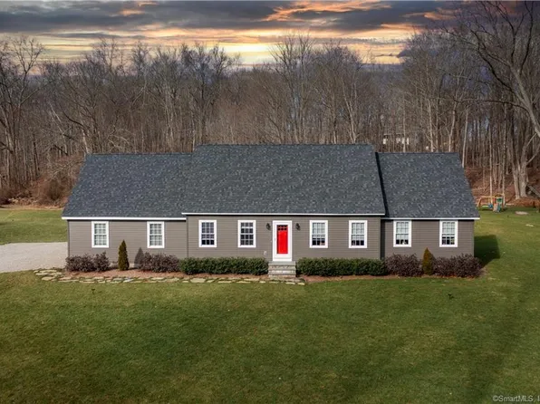 14 Brown Road, Brooklyn, CT 06234