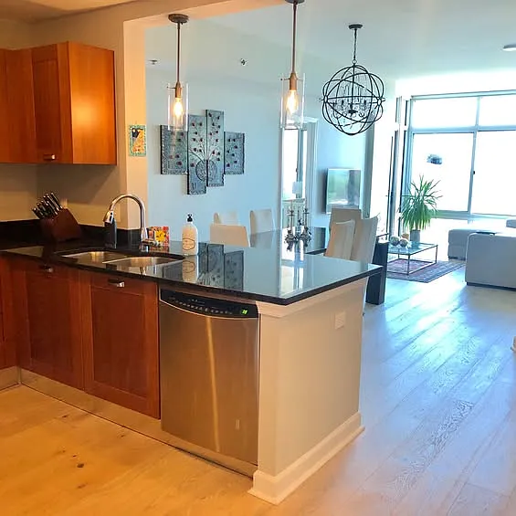 2 bed, 1.5 bath, 995 sqft, $2,750 — Photo 1