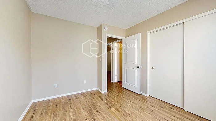 441 E Taro Ln — Photo 19
