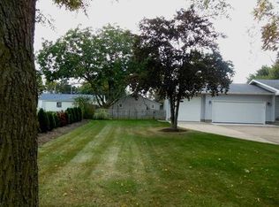 5206 Barrett Rd, Sandusky, OH 44870