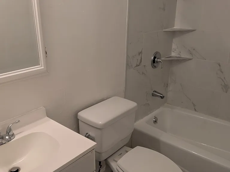 2601 Hampton Ln — Photo 10