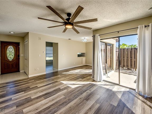 3rd image of 628 SE 12th Ct APT 37