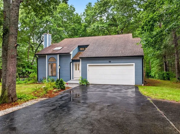 27 Walden Dr, South Easton, MA 02375