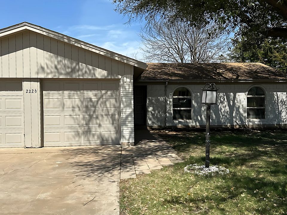 1st image of 2226 Selma Dr