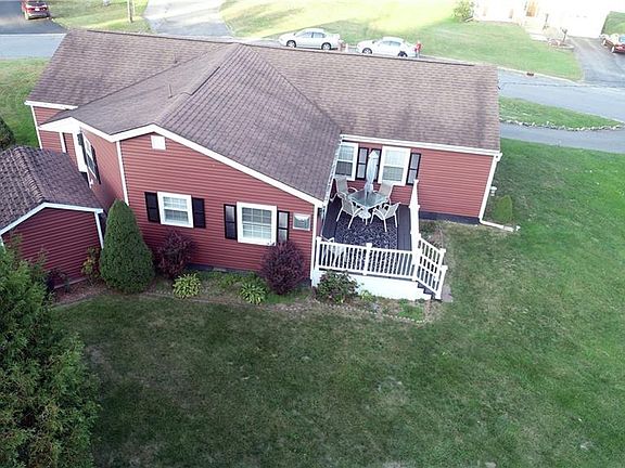 2nd image of 1 Valley Brook Dr