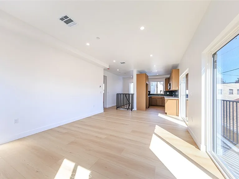 2426 S West View St #3 — Photo 17