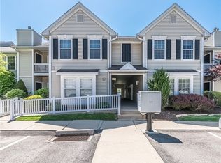 4007 Lenox Oval, Pittsburgh, PA 15237