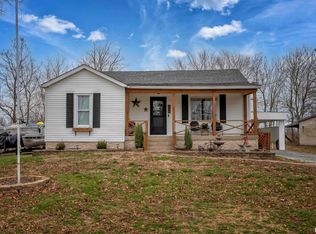 507 Old Creal Springs Rd, Marion, IL 62959