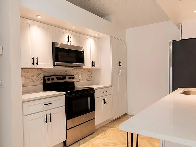 5401 Pullman Dr — Photo 17