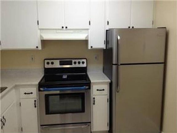 Kitchen all SS appliances