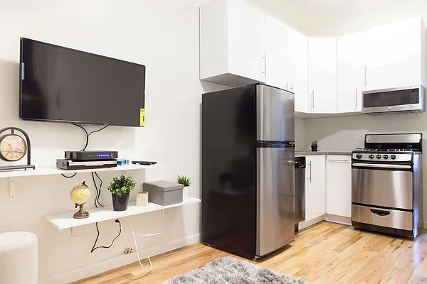 Rented by Big Apple Living | media 19