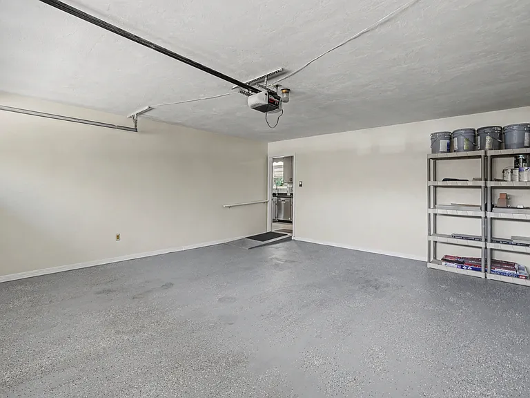 3231 N Shannon Lakes Dr — Photo 58