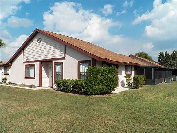 2nd image of 1436 SE Colchester Cir