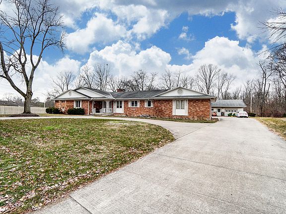 3rd image of 1521 Beck Dr