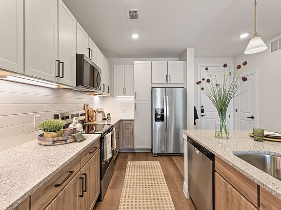 5th image of 9512 Lemon Creek Blvd #1236