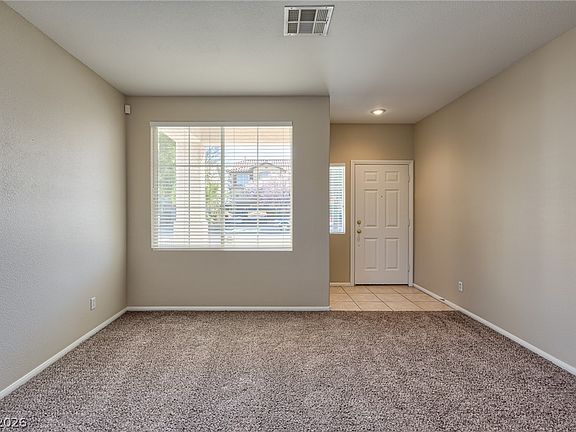 5th image of 10054 Cambridge Blue Ave