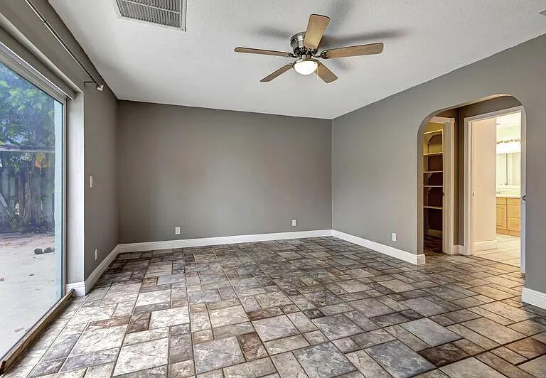1402 Cormorant Rd — Photo 17