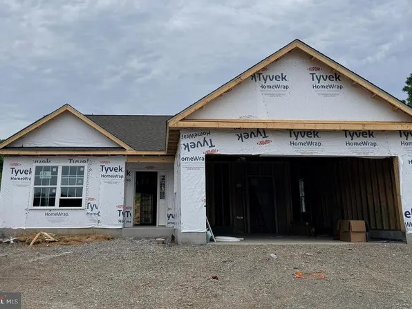 15 Boothbay Dr, Martinsburg, WV 25403